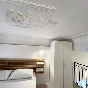 la-bella-home.taorminaitalyhotels.com/